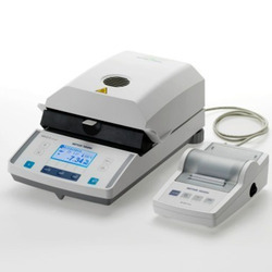 hb43-s-halogen-moisture-analyzer-250x250