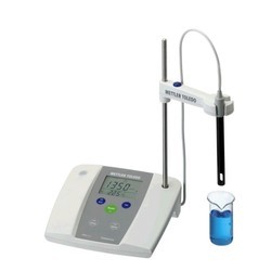 FiveEasy Plus 30 Benchtop Conductivity Meter